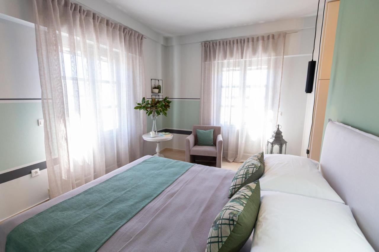 Magnolia - Apartment In Каламата Экстерьер фото
